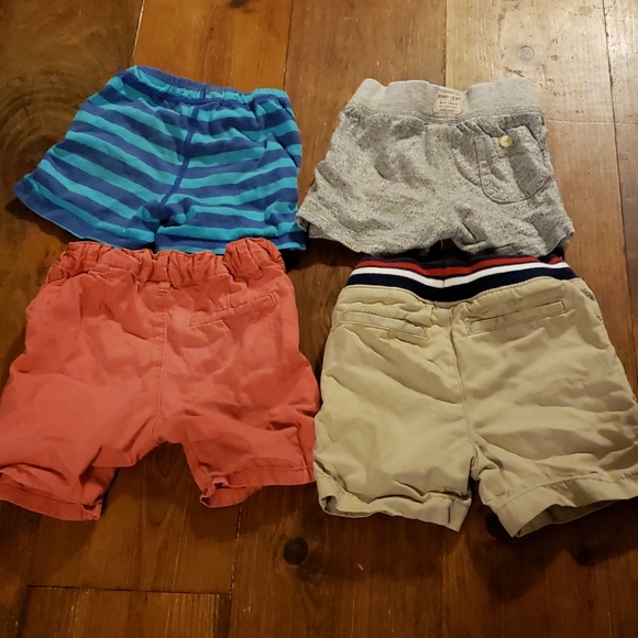 Boys shorts bundle - Picture 11 of 12